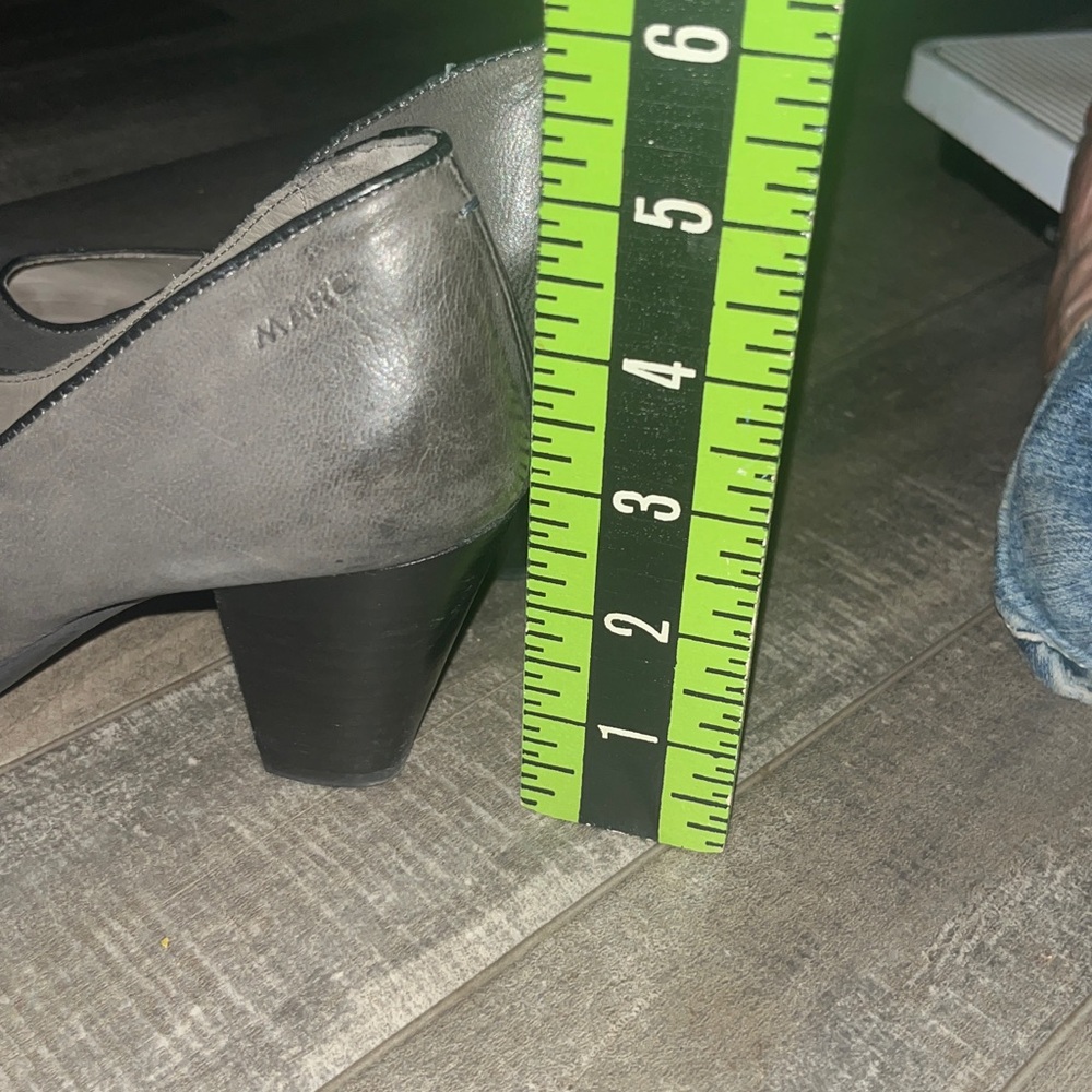 Marc Art of Walking Black Leather Round Toe Heels 3” Heels - Picture 12 of 12